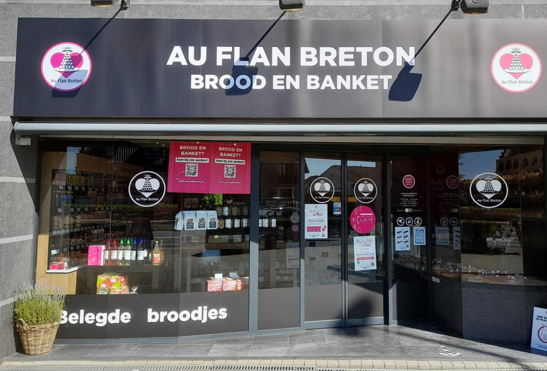 Aanzicht bakkerij Kampenhout Au Flan Breton, zicht etalage